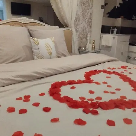 Love Room Avec Spa Privatif Saint-Amarin Exterior photo